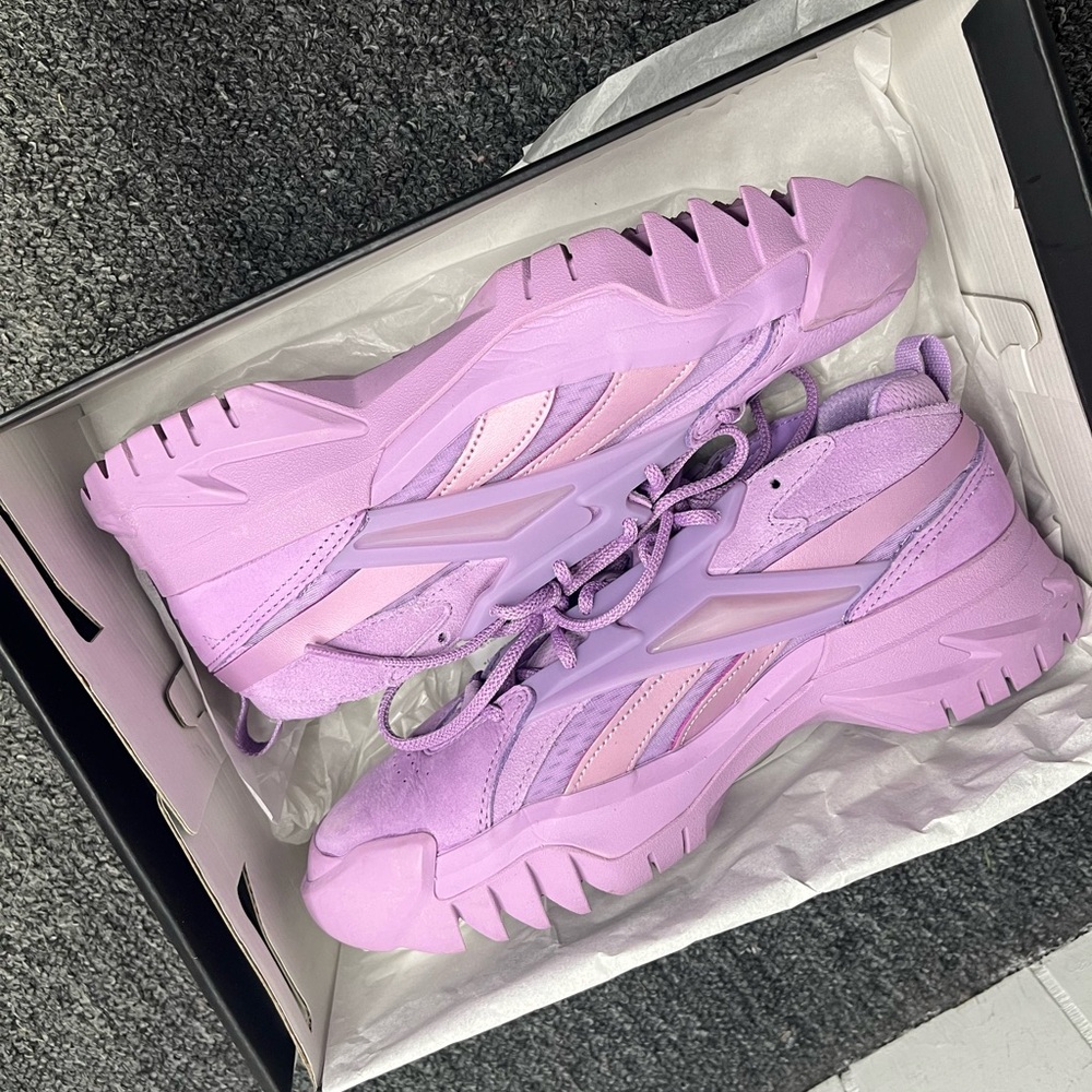 Reebok Women's Lilac Sneakers